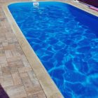 Piscină 8×3×1,5 m polipropilenă – colțuri rotunjite, KIT cu scară extrudată, SET NEO POMPA INVERPRO WI-FI IP 20